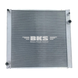 RADIATOR LR010964 COMPATIBLE WITH LAND ROVER RANGE ROVER III (L322)